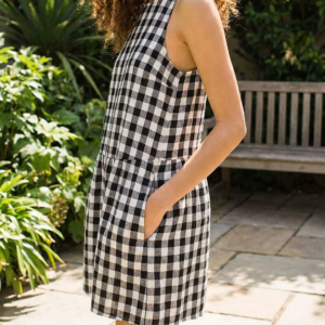 Robe Sans Manches Cintrée - Élégance et Confort au Quotidien